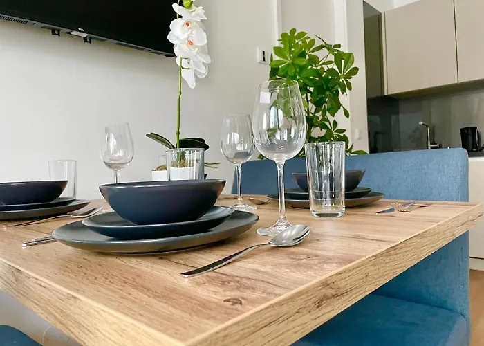 Apartment Riverfront With Balcony And Ac Wien